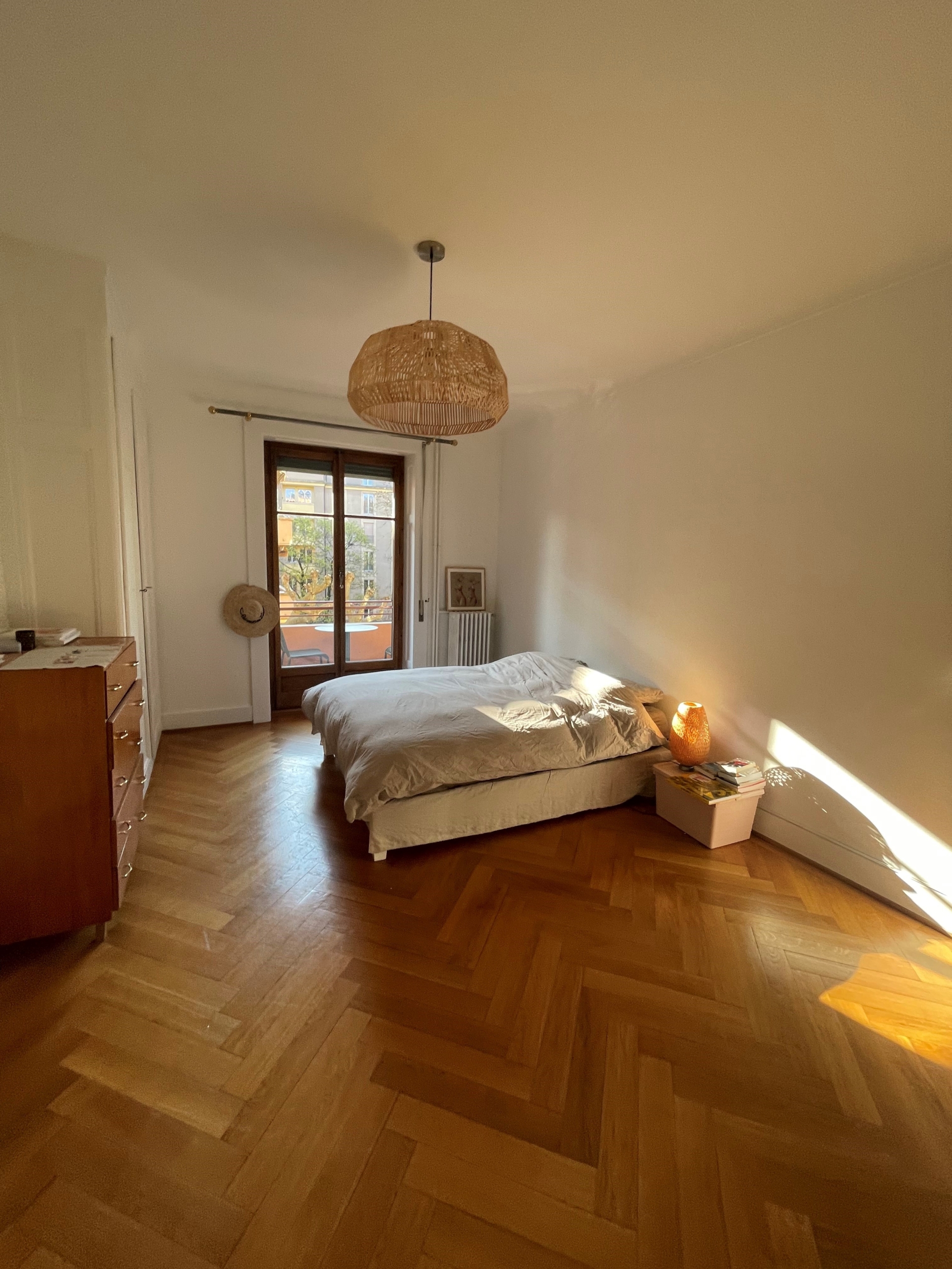 Bedroom, cross-through 4.5-room apartment, Geneva
