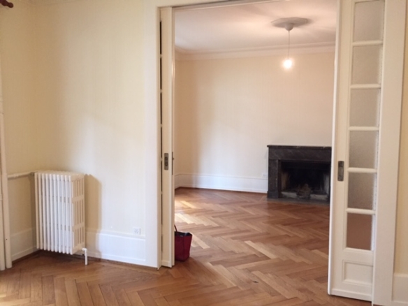 Living room with fireplace, cross-through 4.5-room apartment, Geneva