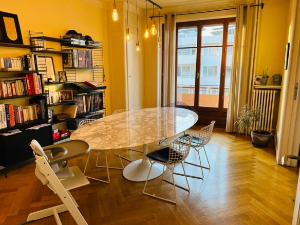 Cross‑through apartment with 4.5 rooms, Geneva