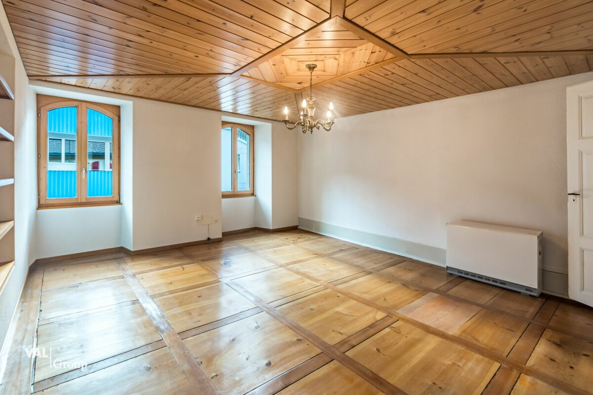 Quand nostalgie rime avec potentiel : un spacieux appartement de 4,5 pièces plein de charme