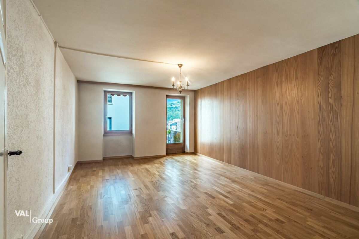 Quand nostalgie rime avec potentiel : un spacieux appartement de 4,5 pièces plein de charme