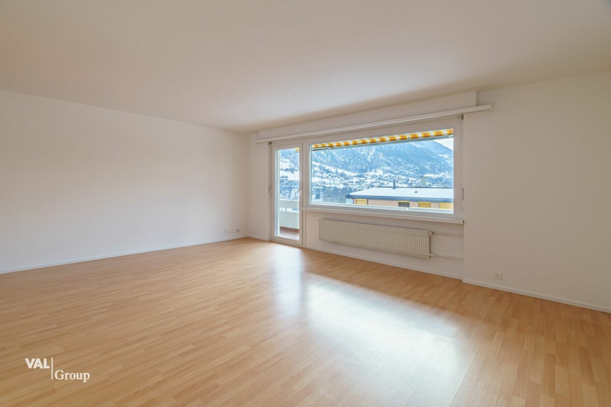 Helles Apartment mit Blick auf das Tal, in einem familienfreundlichen Viertel gelegen