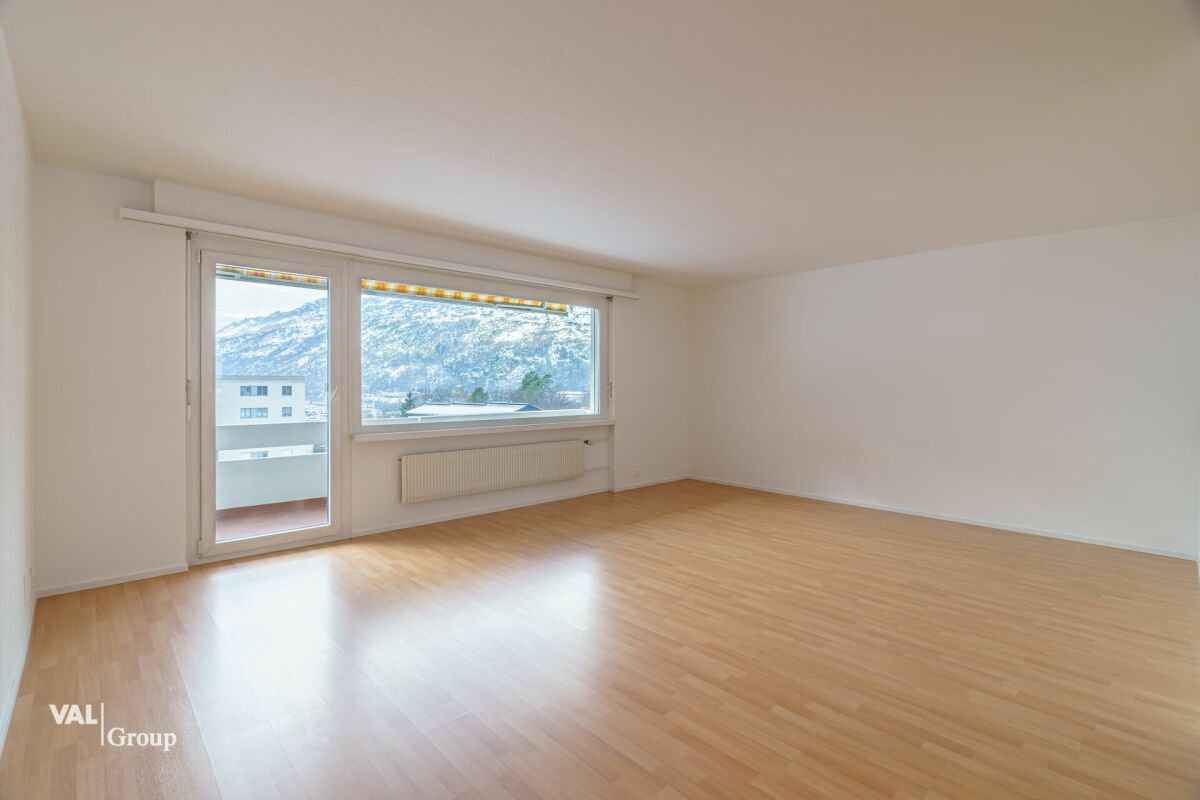 Helles Apartment mit Blick auf das Tal, in einem familienfreundlichen Viertel gelegen