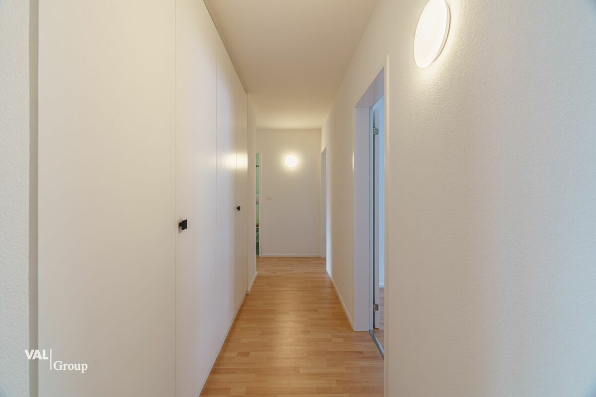 Helles Apartment mit Blick auf das Tal, in einem familienfreundlichen Viertel gelegen