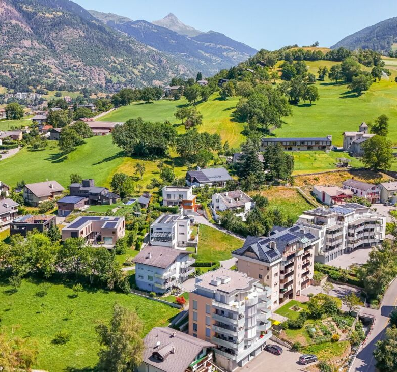 Helles Apartment mit Blick auf das Tal, in einem familienfreundlichen Viertel gelegen