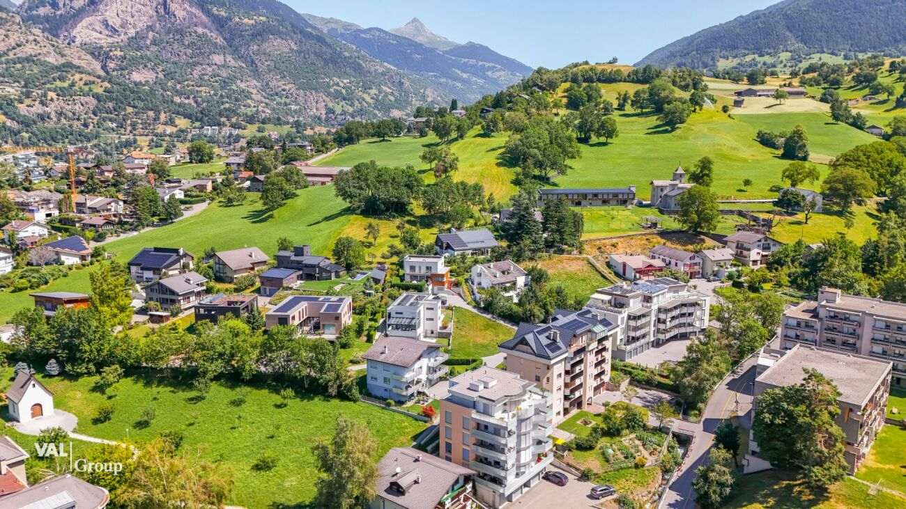 Helles Apartment mit Blick auf das Tal, in einem familienfreundlichen Viertel gelegen