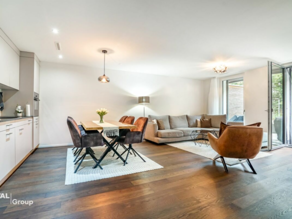 Joli appartement de 2,5 pièces avec une grande terrasse, situé en plein centre de Bülach