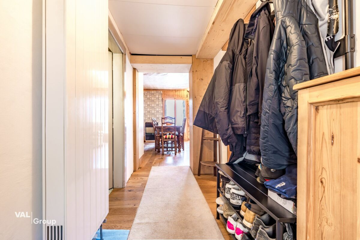 Appartement ensoleillé avec balcon et vue sur les Alpes