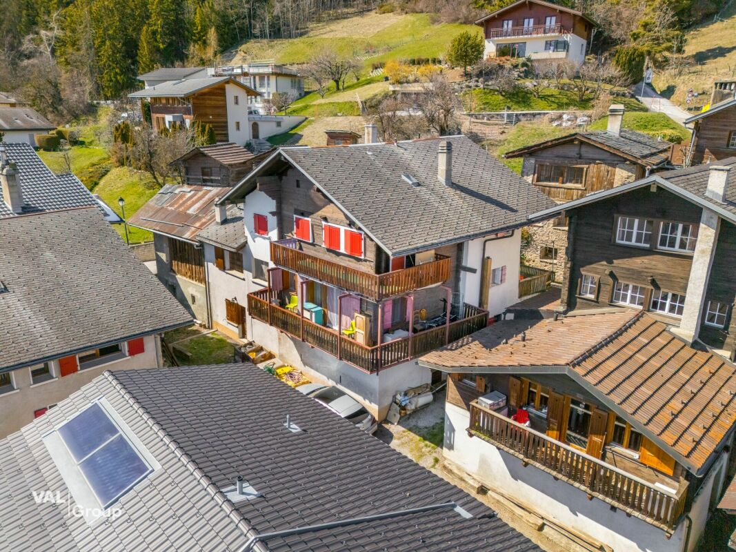 Appartement ensoleillé avec balcon et vue sur les Alpes