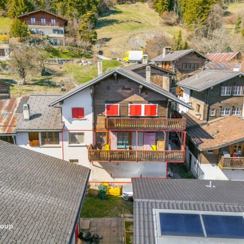 Appartement ensoleillé avec balcon et vue sur les Alpes