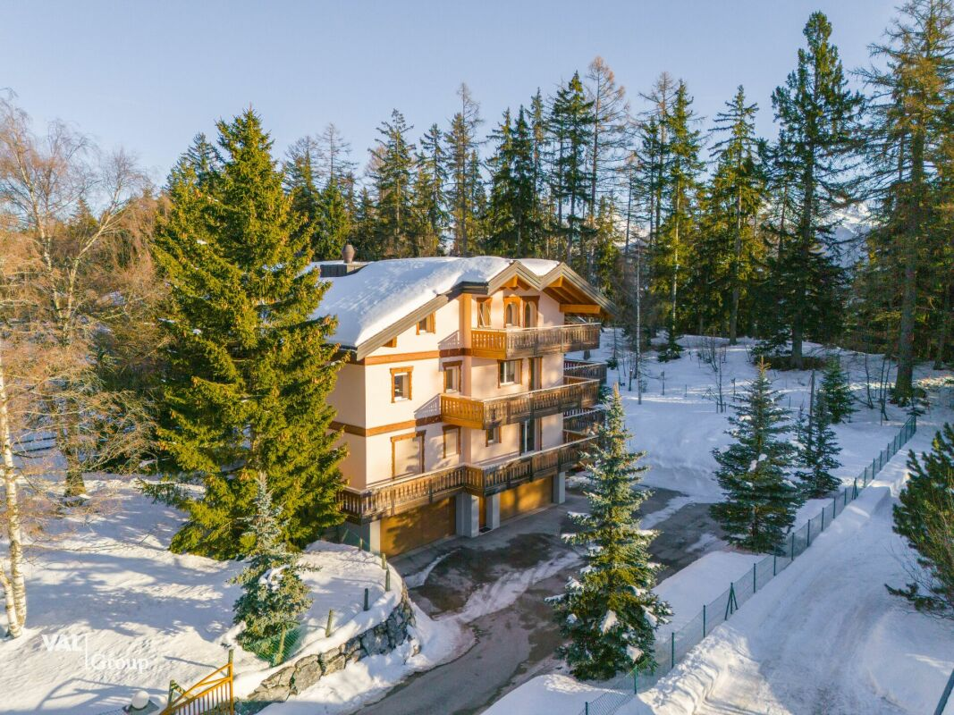 Résidence comprenant 3 logements spacieux