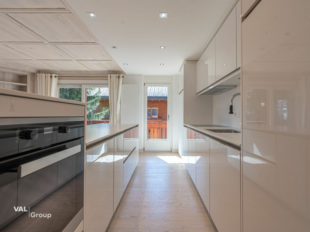 Alpine apartment with view of Étang Blanc in Crans-Montana