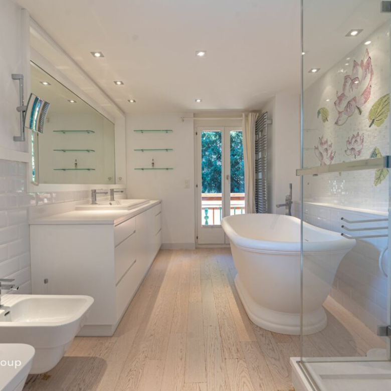 Alpine apartment with view of Étang Blanc in Crans-Montana