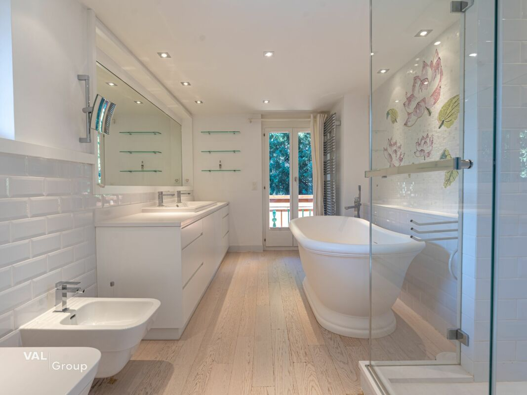Alpine apartment with view of Étang Blanc in Crans-Montana