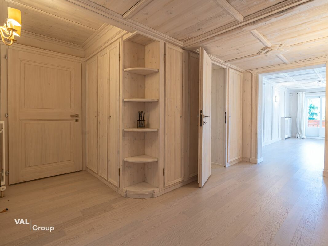 Alpine apartment with view of Étang Blanc in Crans-Montana