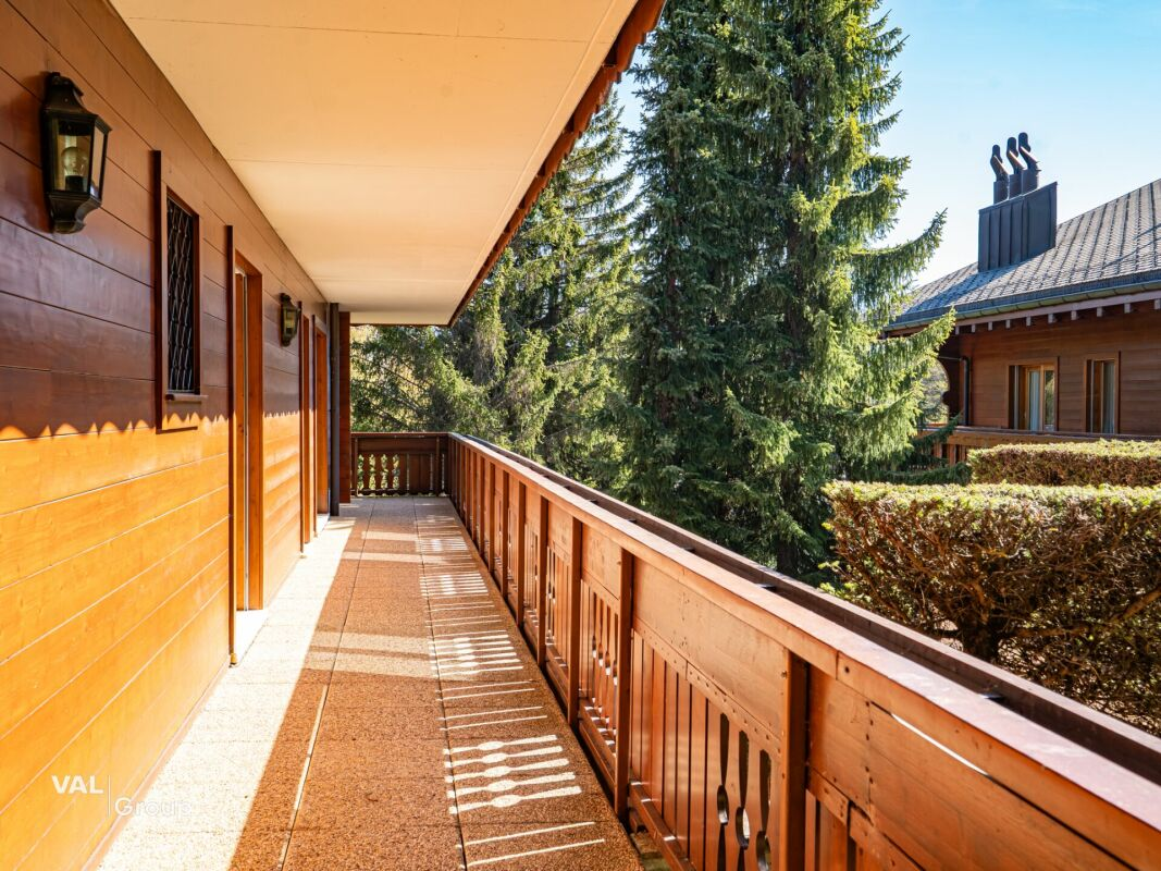 Alpine apartment with view of Étang Blanc in Crans-Montana