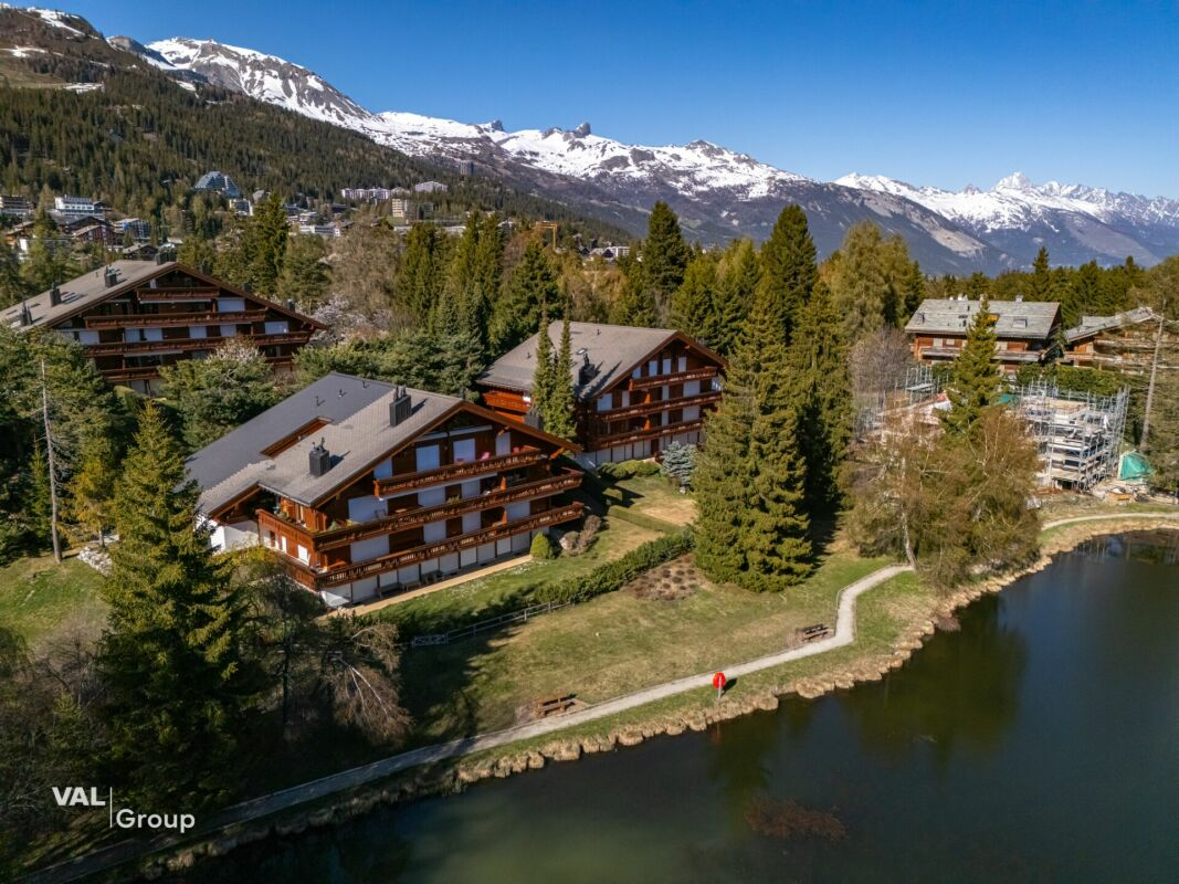 Alpine apartment with view of Étang Blanc in Crans-Montana