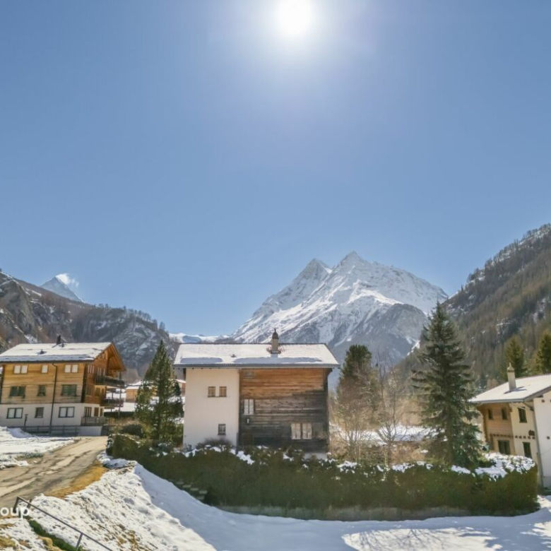Einzigartiges Alpenpanorama - Wunderschöne, helle und geräumige 4,5-Zimmer-Wohnung.