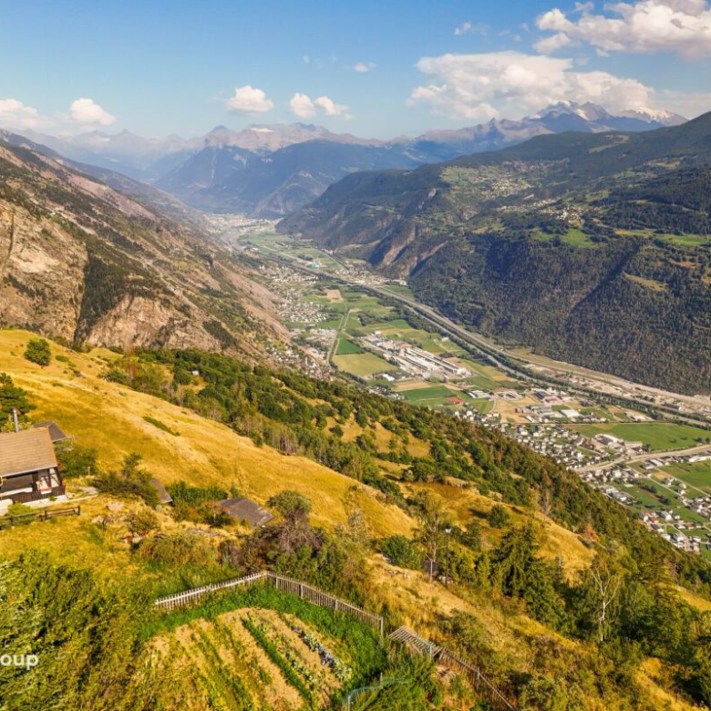 Jeizinen: Ein Ort zum Leben, wo Ruhe, Aussicht und Bergfeeling zusammenfliessen