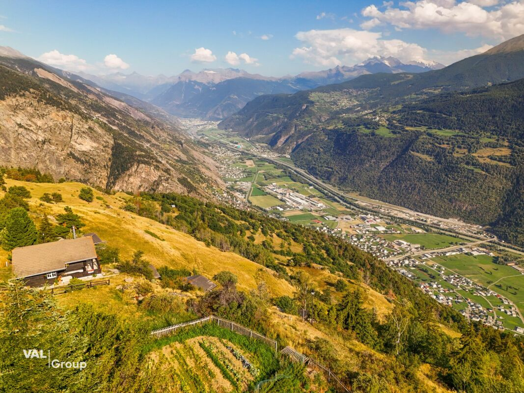 Jeizinen: Ein Ort zum Leben, wo Ruhe, Aussicht und Bergfeeling zusammenfliessen