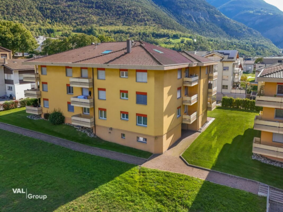 4.5-room apartment with open mezzanine in Glis