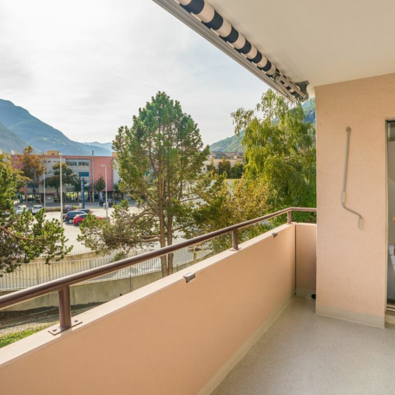 Charmant appartement avec balcon au cœur de Glis