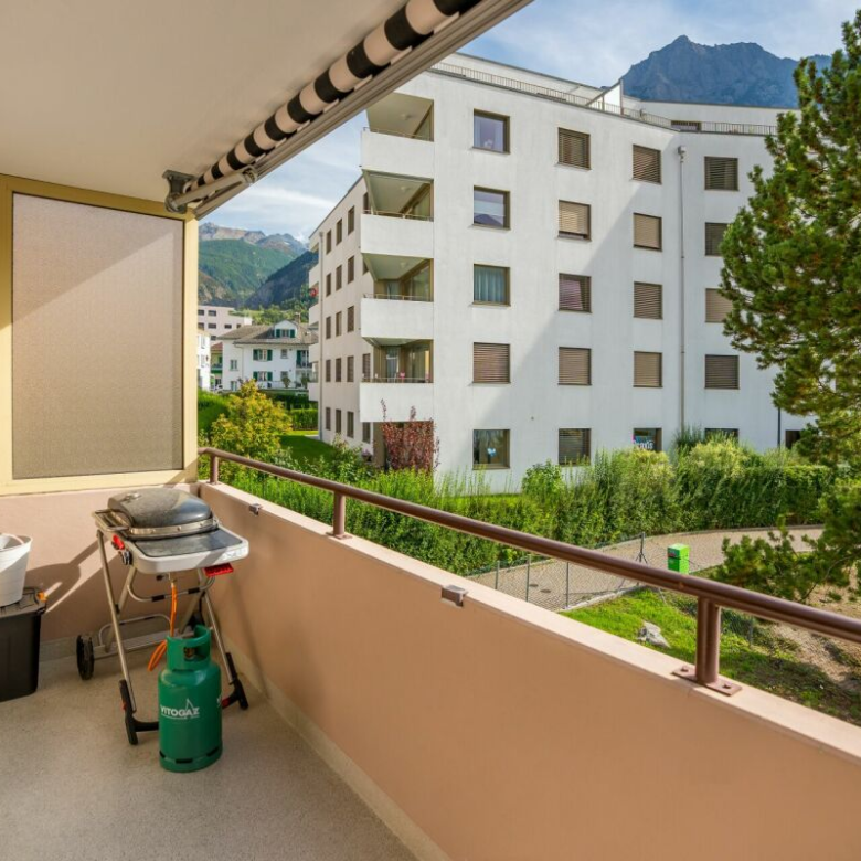 Charmant appartement avec balcon au cœur de Glis