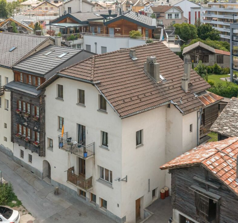 Appartement modernisé de 3,5 pièces au cœur de Glis