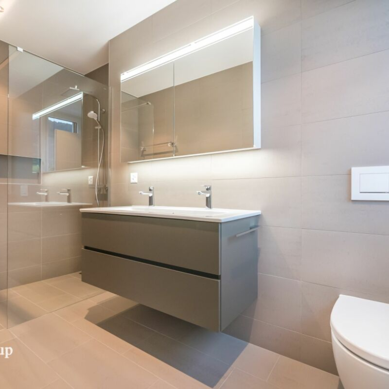 Appartement de luxe en dernier étage avec une belle vue