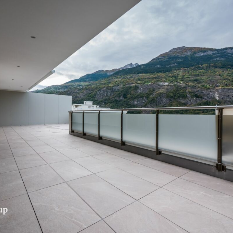 Appartement de luxe en dernier étage avec une belle vue