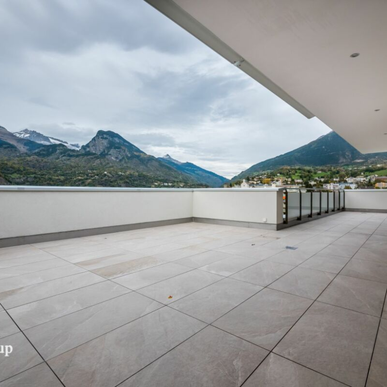 Appartement de luxe en dernier étage avec une belle vue