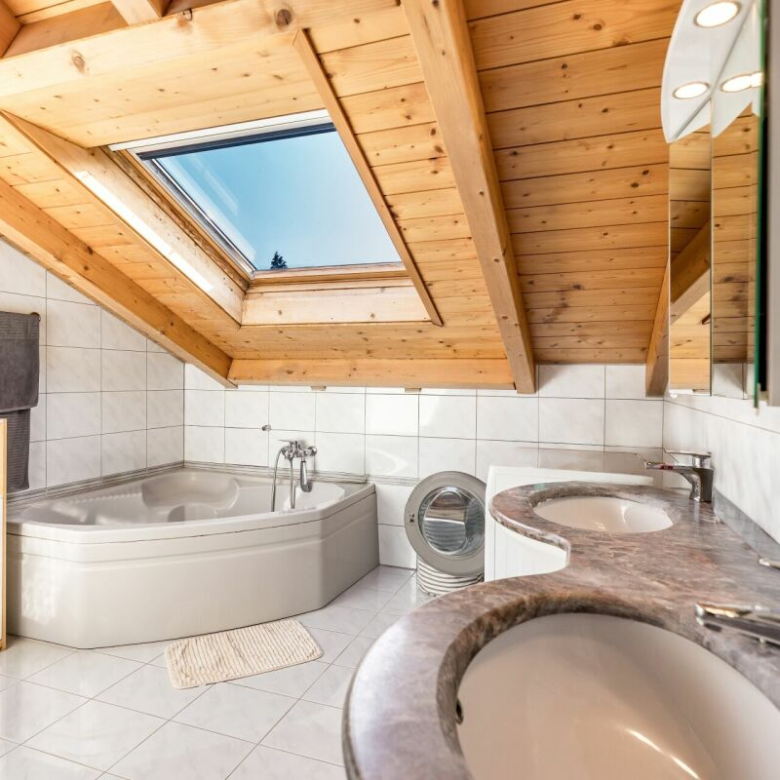 4.5-room mansard apartment with view