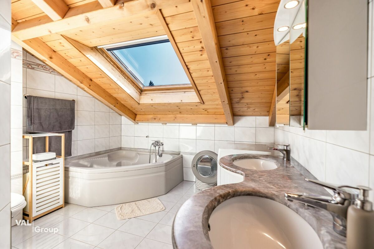 4.5-room mansard apartment with view