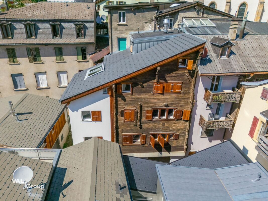 Le charme de la vieille ville allié au confort de vie : votre chez-vous en plein cœur de Loèche