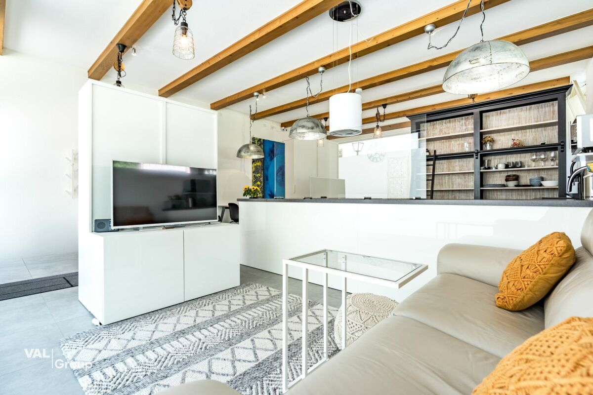 Eine Wohnung, die weit über das Gewöhnliche hinausgeht (Hauptwohnsitz)