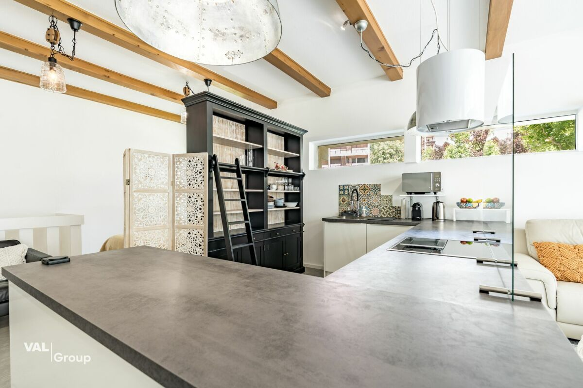 Eine Wohnung, die weit über das Gewöhnliche hinausgeht (Hauptwohnsitz)