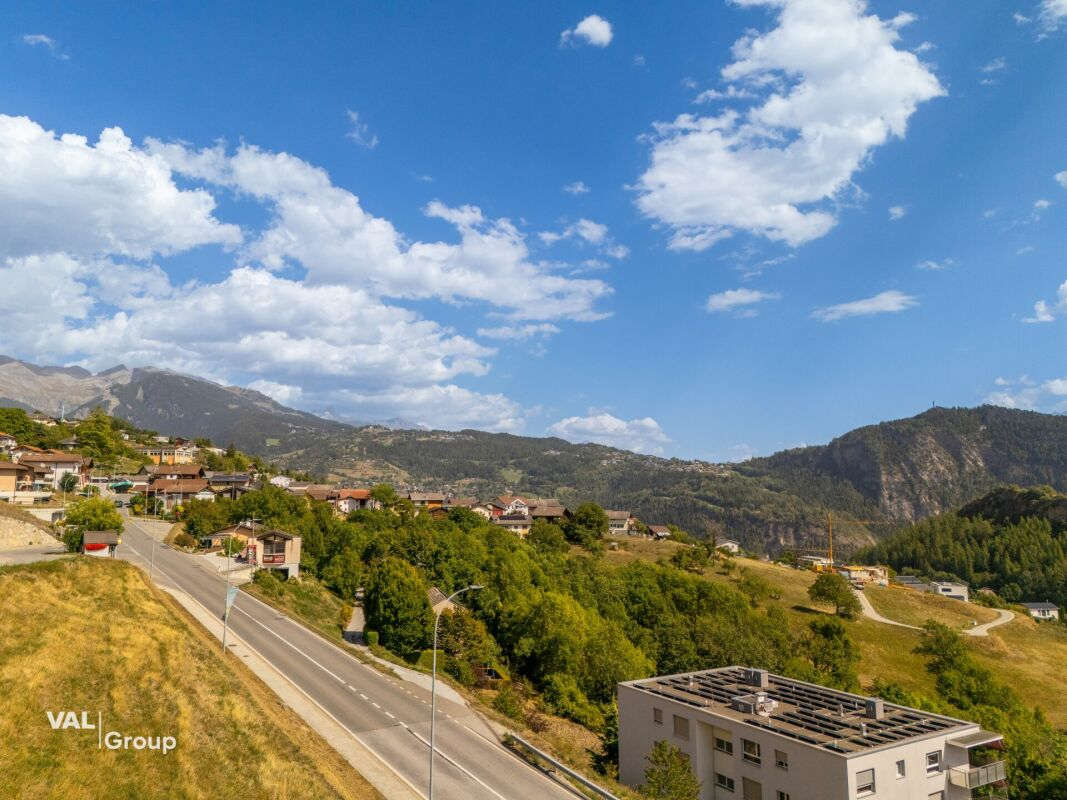 TRAMA - Dachwohnung mit 4,5 Zimmern im zeitgenössischen Stil, hochwertige Ausstattung und mit Aussicht