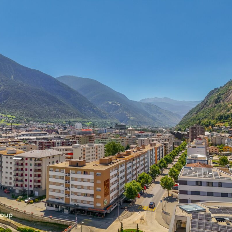 Im Herzen von Naters: 4,5-Zimmer-Wohnung mit Bergblick