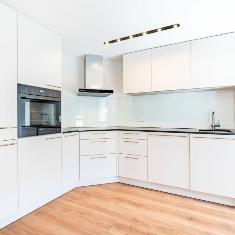 Tastefully renovated 4.5-room apartment in a quiet neighborhood in Raron