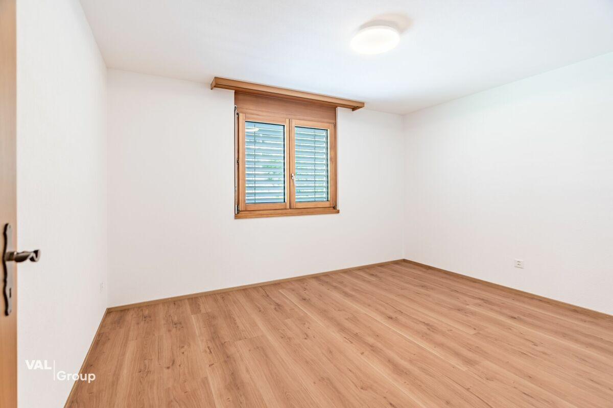 Tastefully renovated 4.5-room apartment in a quiet neighborhood in Raron