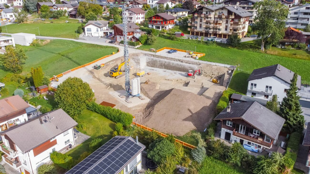 Das Morgenlicht, das Alpenpanorama und Platz zum freien Atmen