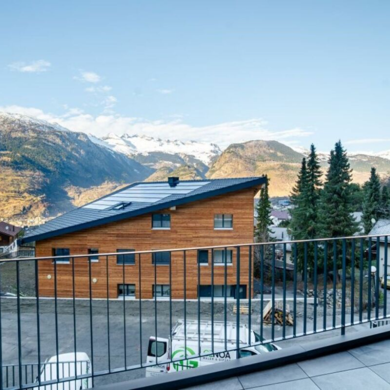 Top - Liegenschaft zu vermieten - 3,5-Zimmer-Wohnung mit atemberaubender Aussicht