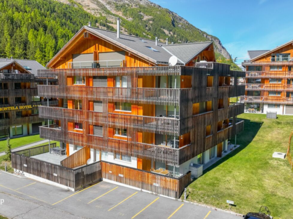 Un refuge alpin moderne dans la vallée de Saas