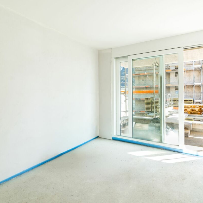 Upscale new apartment: a bright and elegant living space