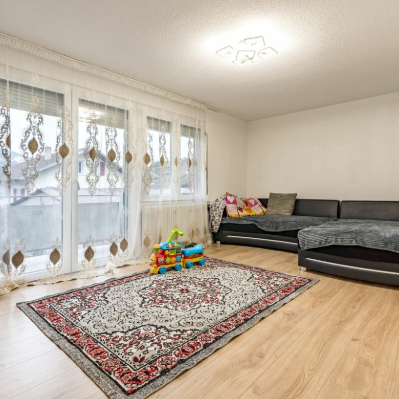 De belles perspectives à Salgesch - Appartement rénové alliant charme et confort