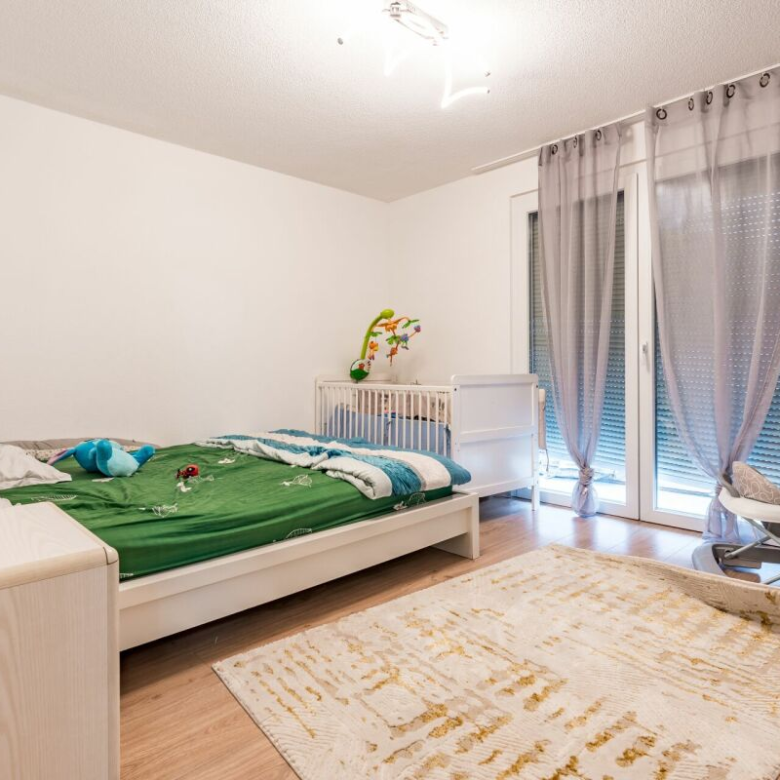 De belles perspectives à Salgesch - Appartement rénové alliant charme et confort