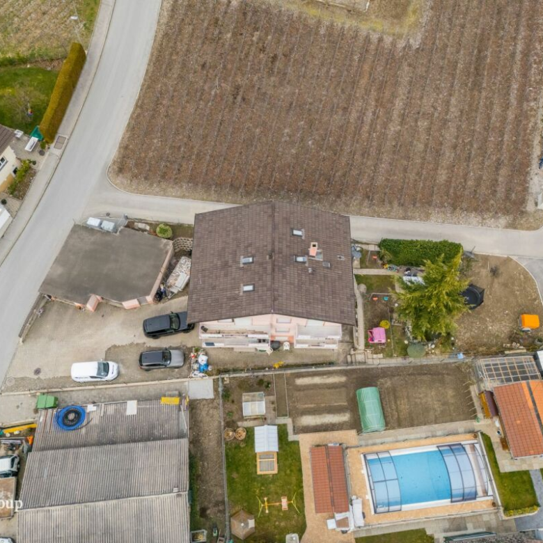 De belles perspectives à Salgesch - Appartement rénové alliant charme et confort