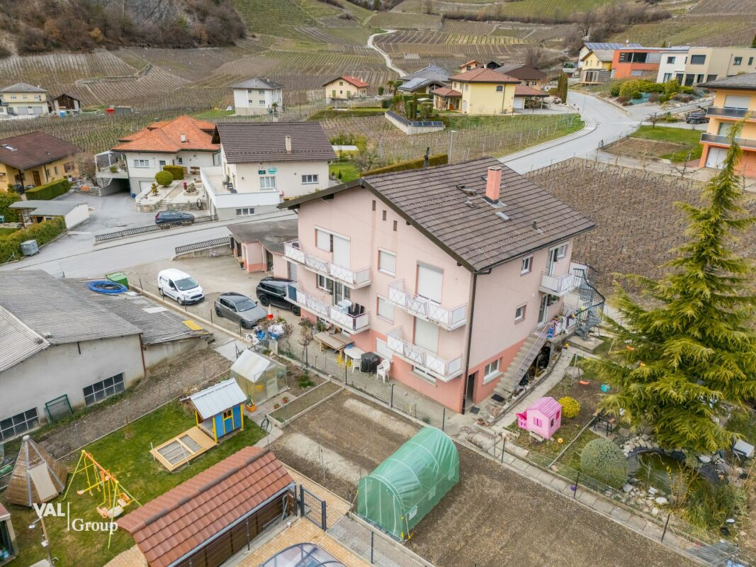 De belles perspectives à Salgesch - Appartement rénové alliant charme et confort