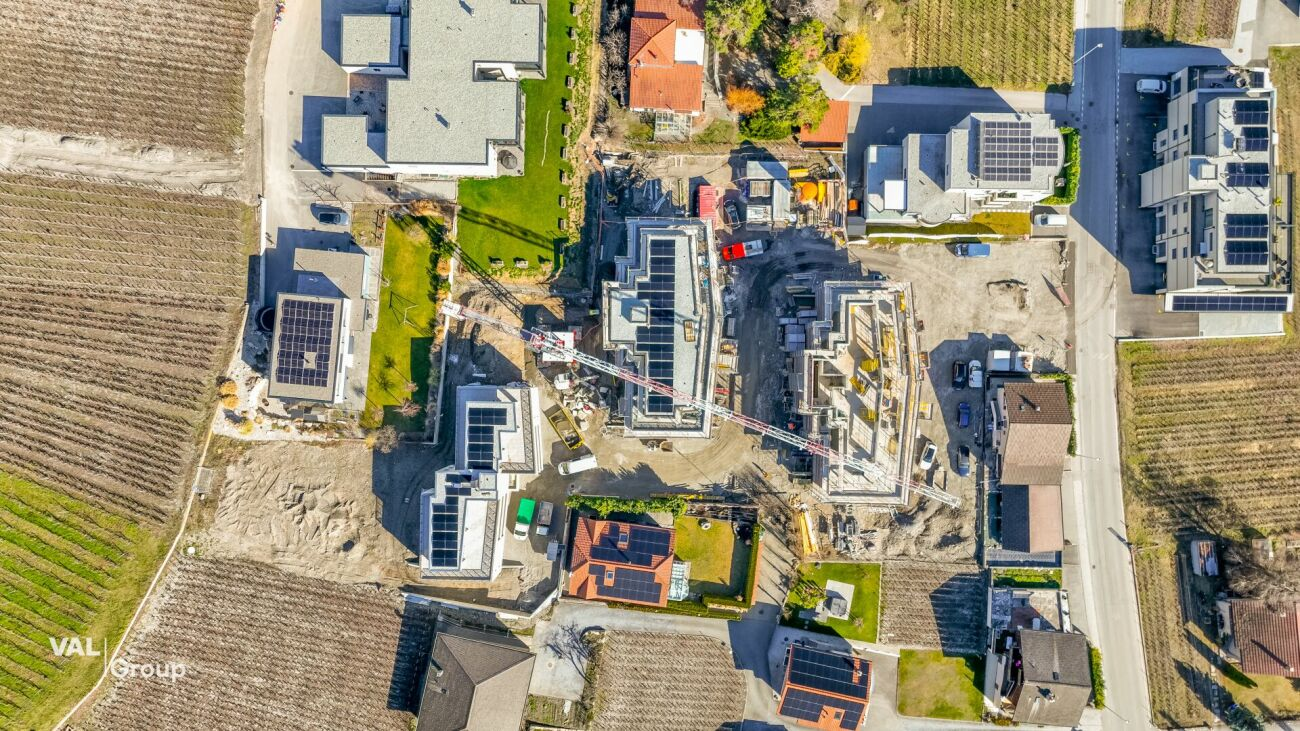 Luxus-Neubauwohnung: ein heller und eleganter Wohnraum