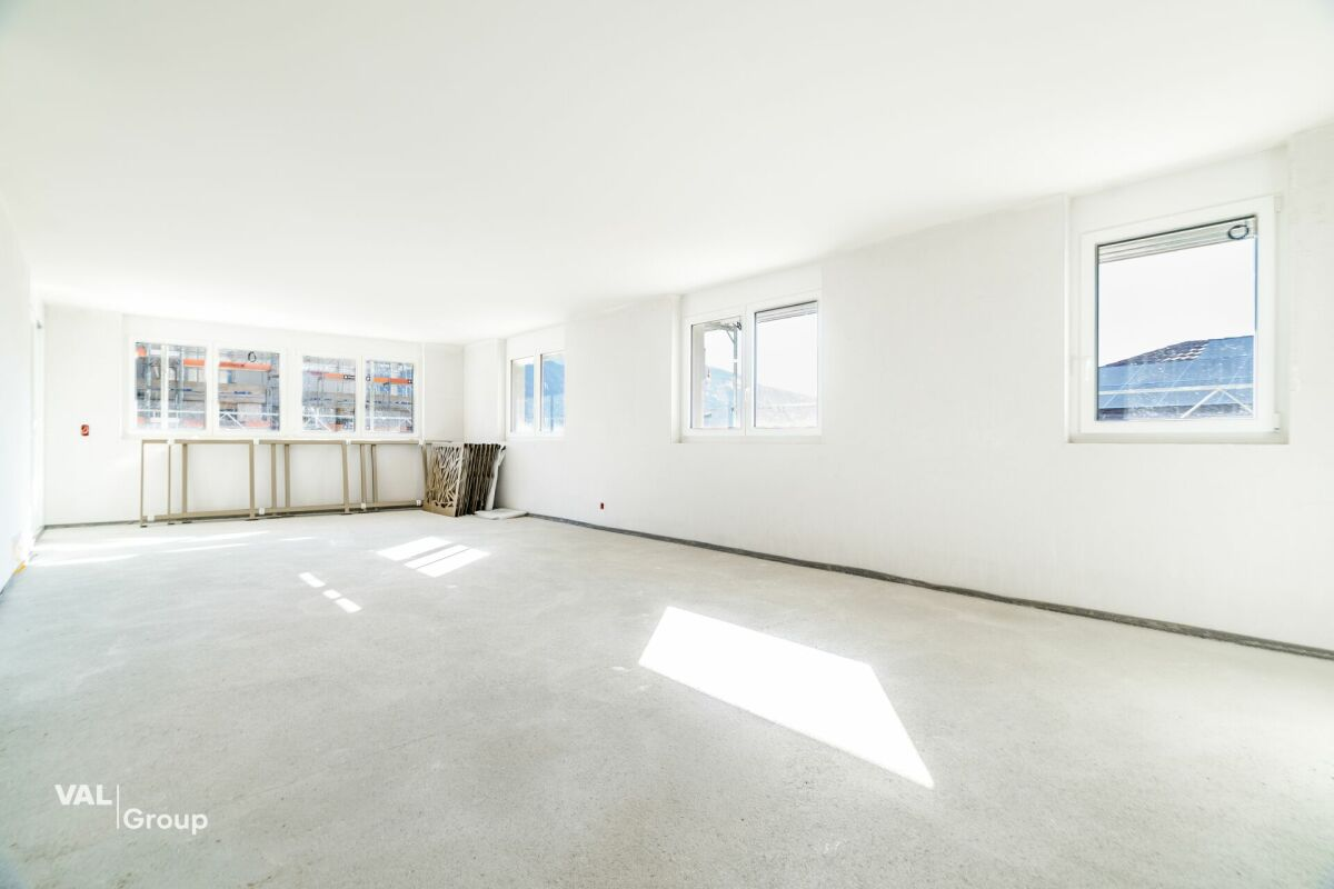Luxus-Neubauwohnung: ein heller und eleganter Wohnraum
